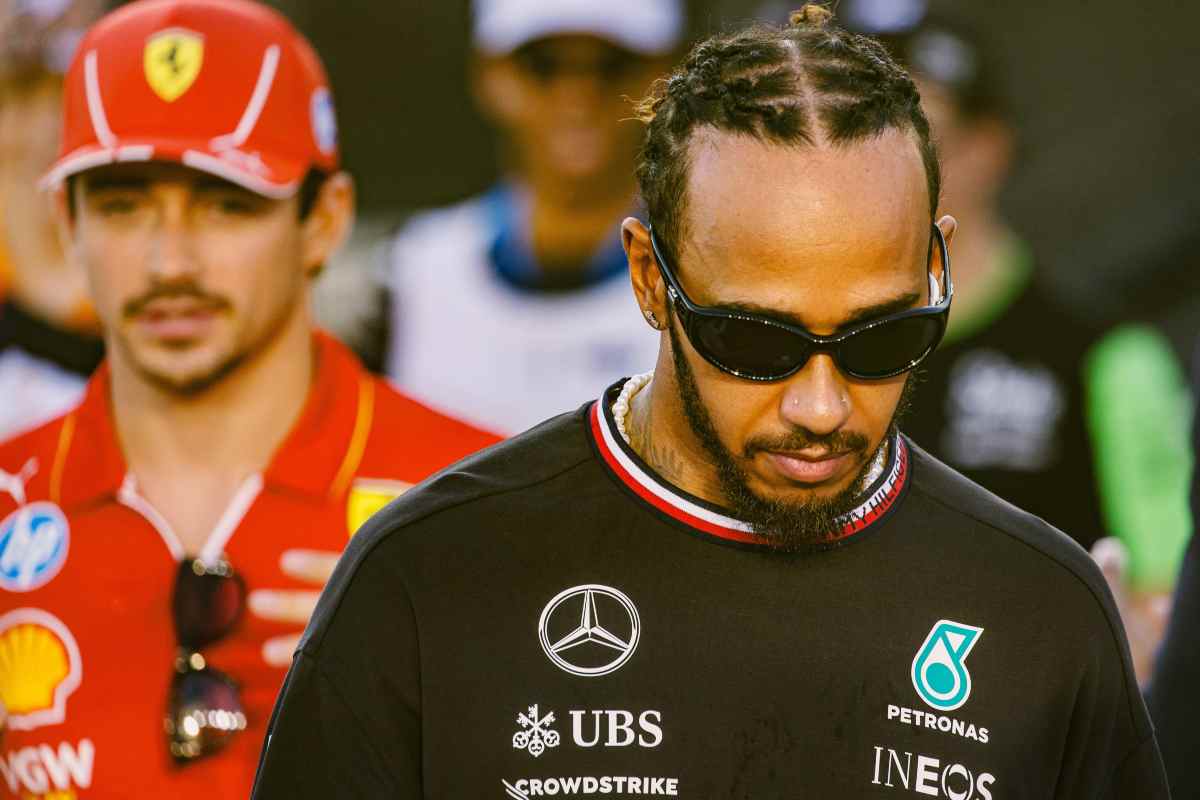 Leclerc e Hamilton si sfidano