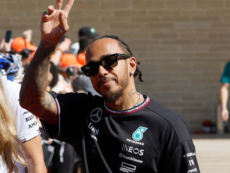 lewis hamilton annuncio dolore fan