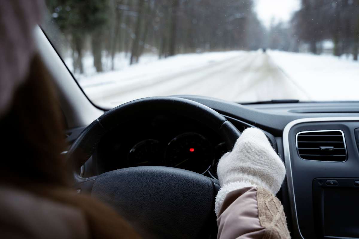 questo pulsante scalda subito l'auto