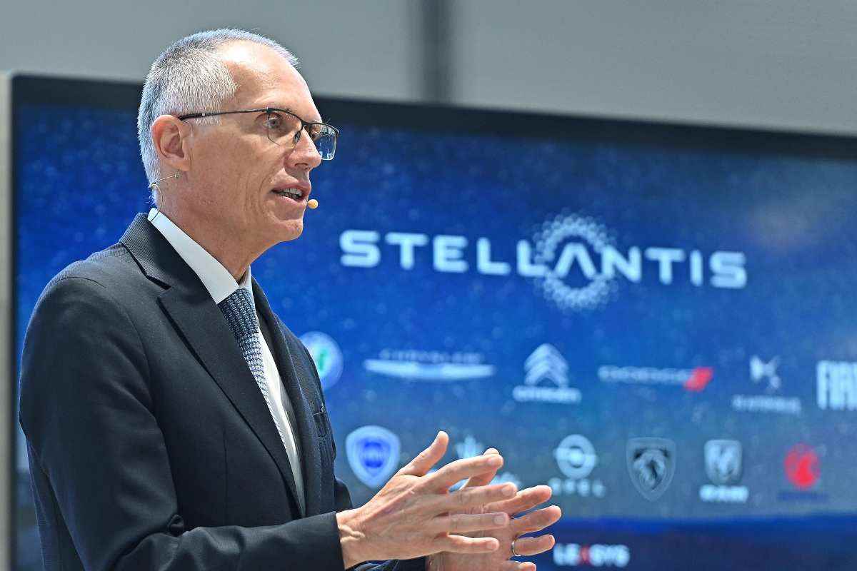 stellantis ceo Tavares